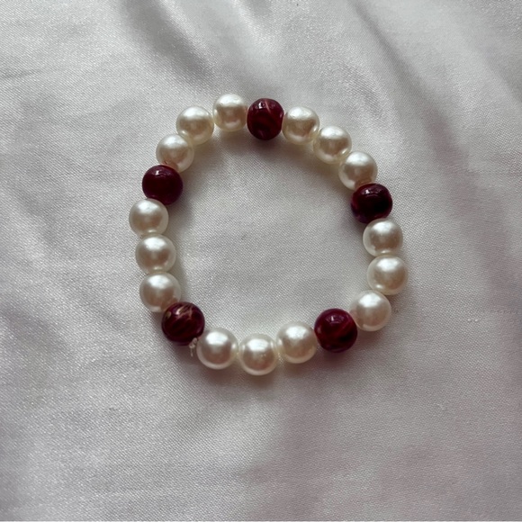 Taylor Swift “Red” bracelets 3 pack - Picture 2 of 4